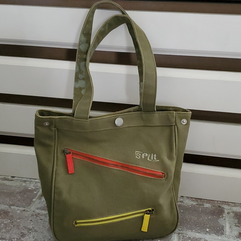 SPLIT bag.     #2902